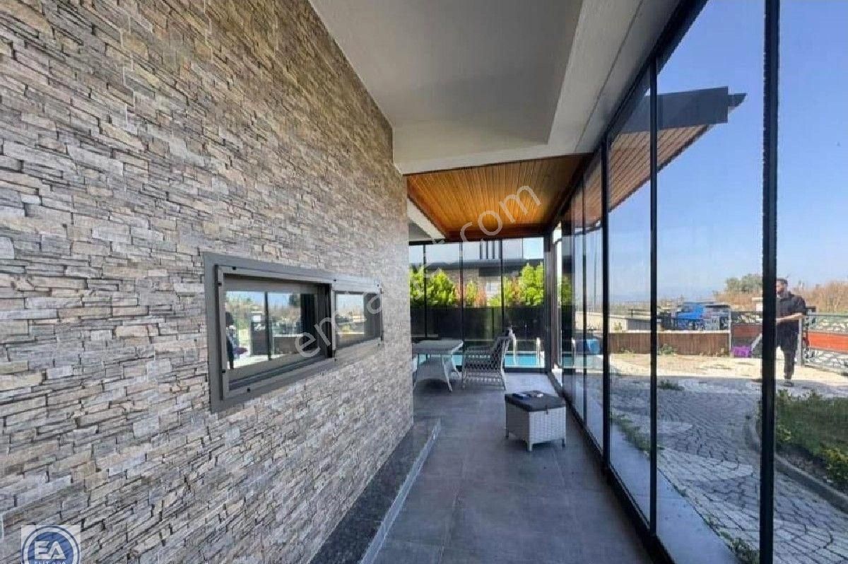 Kuşadası Davutlar'da Acil Satılık Özel Havuzlu Tek Müstakil - Görsel 3