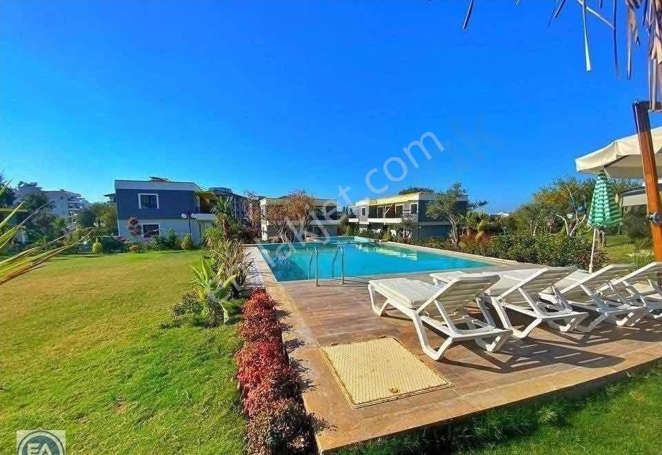 Kuşadası Davutlar Site İçi Havuzlu 2+1 Geniş Villa - Görsel 11