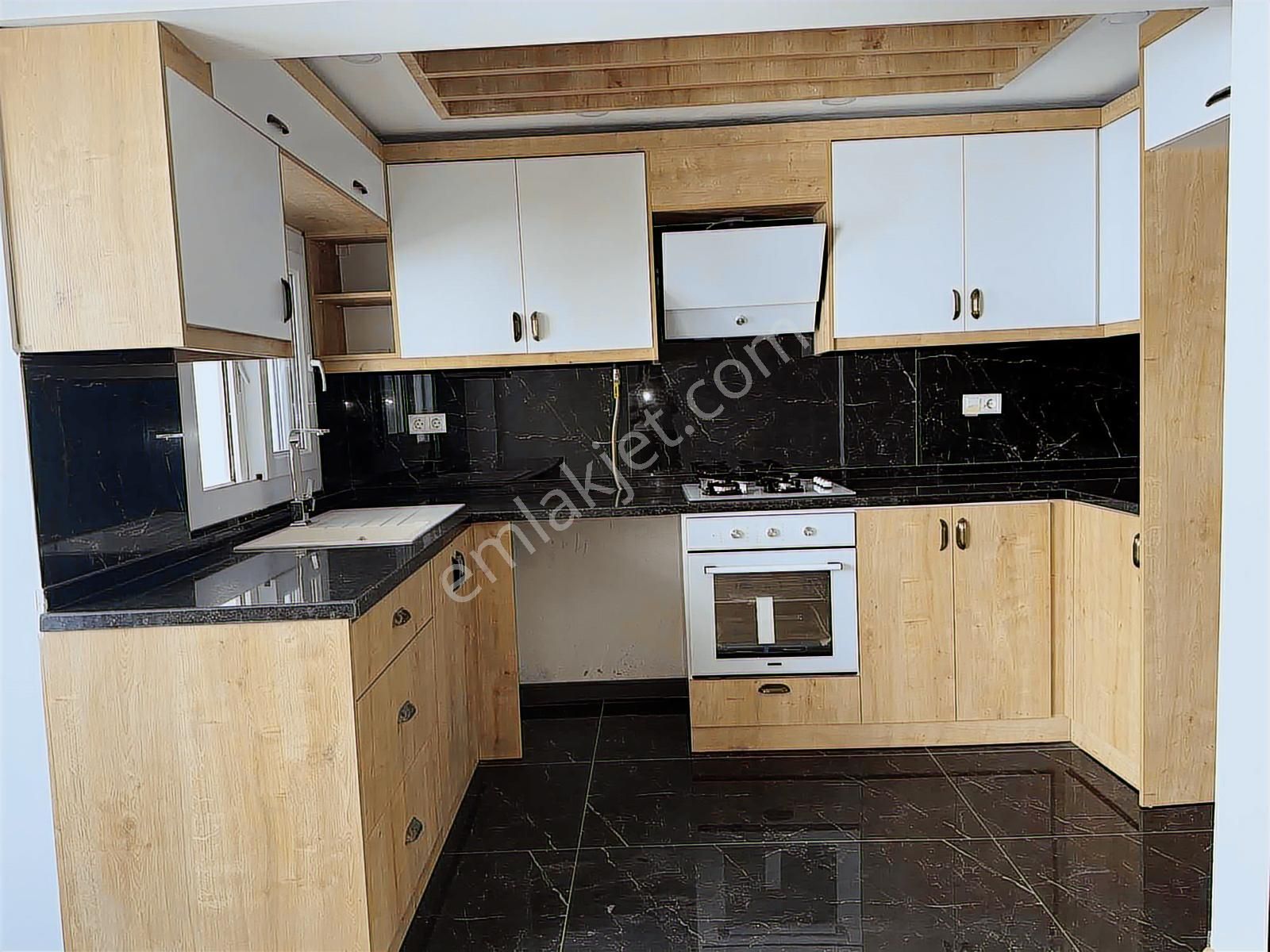 İzmirspor Metro Yakını Tek Daire Fiyatına İki Fırsat Daire - Görsel 17