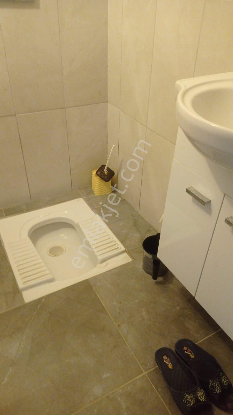 Esenevler De Beyaz Eşyalı 110 M2 Kiralık Daire - Görsel 14