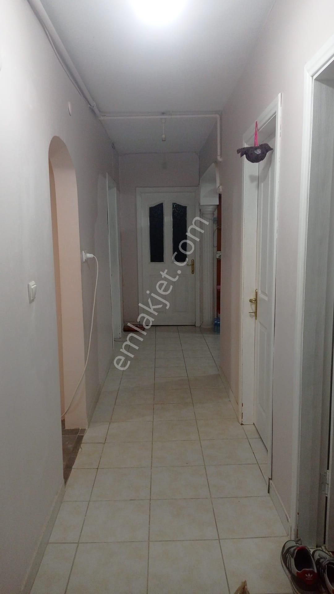 Esenevler De Beyaz Eşyalı 110 M2 Kiralık Daire - Görsel 12