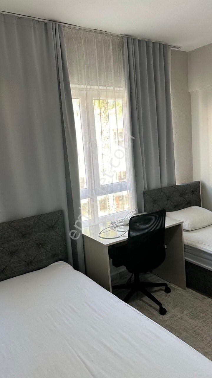 Kale Ve Deniz Manzaralı Kacırılmaz Konumda Yatırımlık Daire - Görsel 23