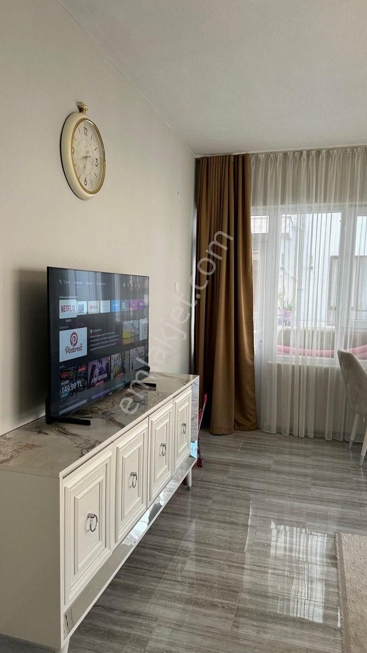 Kale Ve Deniz Manzaralı Kacırılmaz Konumda Yatırımlık Daire - Görsel 8