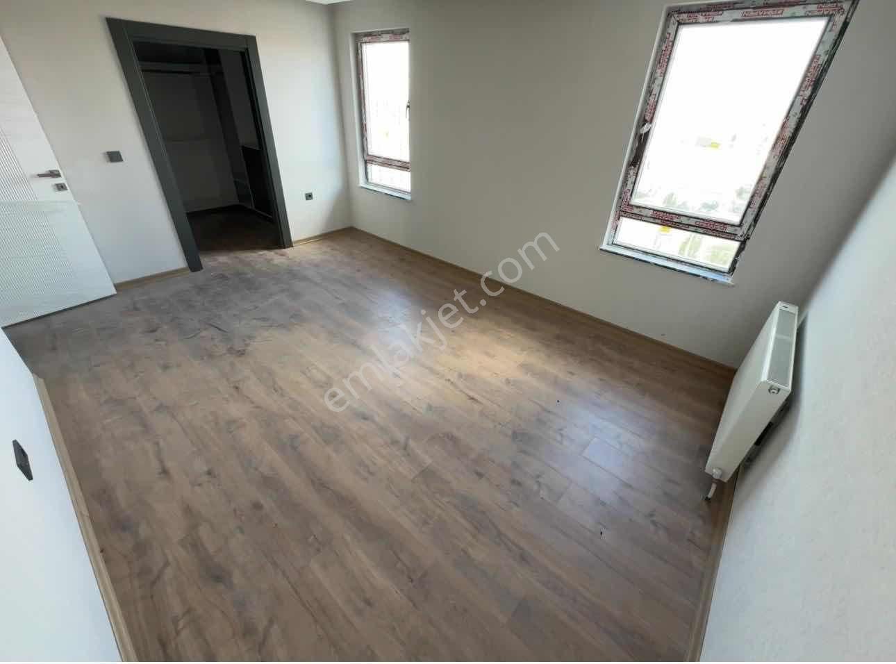 Kılıçsoy'dan Bulvar Ve Ova Gross Yakını 4+1 Site Dairesi - Görsel 24