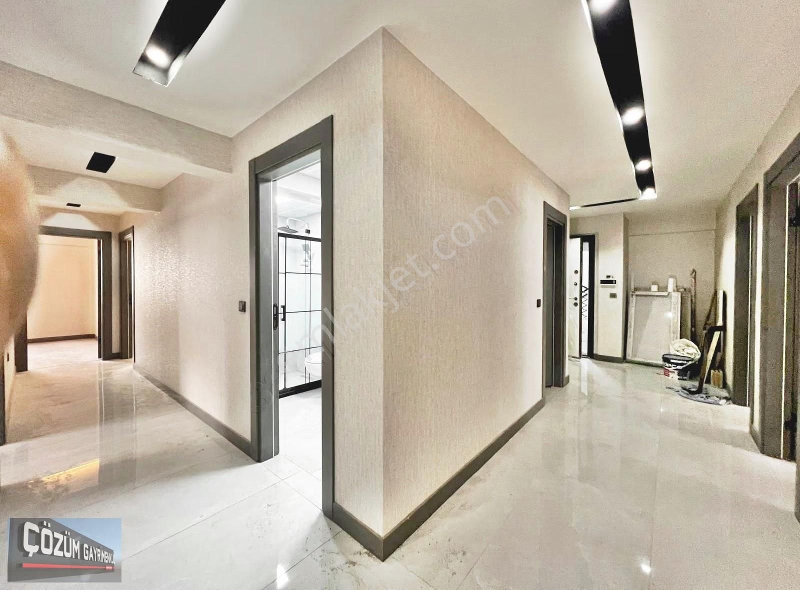 Çözüm Karakaya Sıfır 4+1 Çok Geniş Ve Ferah Çift Banyolu Daire. - Görsel 9