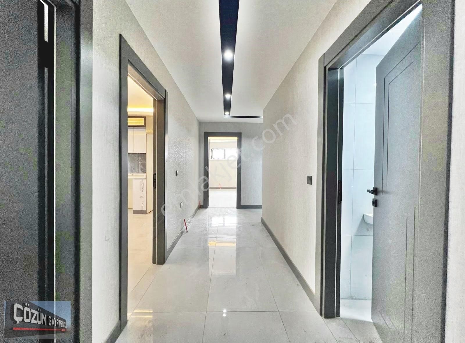 Çözüm Karakaya Sıfır 4+1 Çok Geniş Ve Ferah Çift Banyolu Daire. - Görsel 5