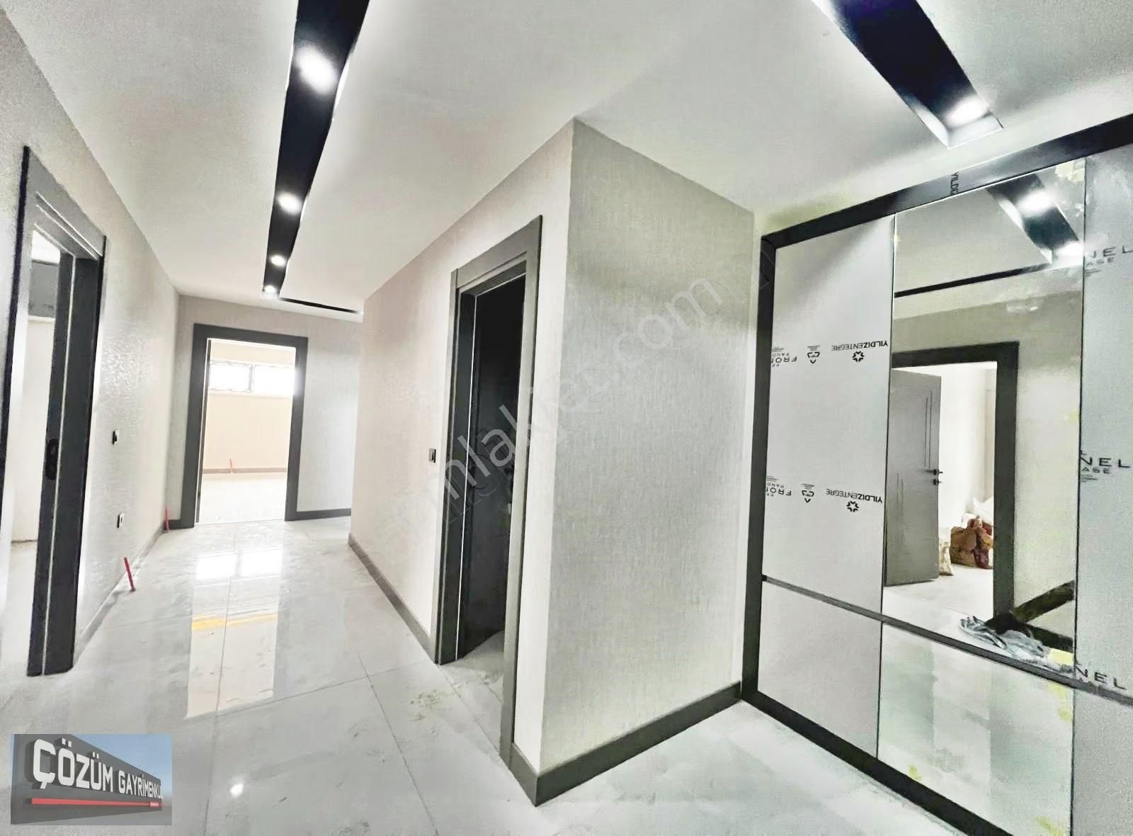 Çözüm Karakaya Sıfır 4+1 Çok Geniş Ve Ferah Çift Banyolu Daire. - Görsel 11