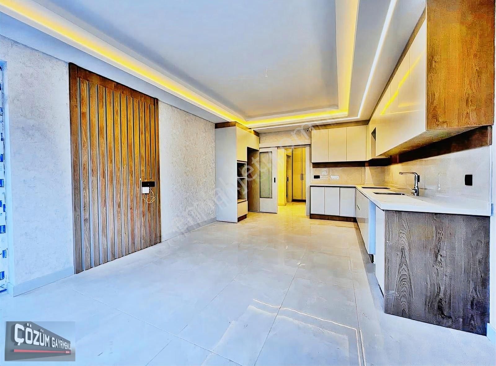 Site İçinde-sıfır-teras Balkonlu-orta Kat-çift Banyo Güney Cephe - Görsel 23