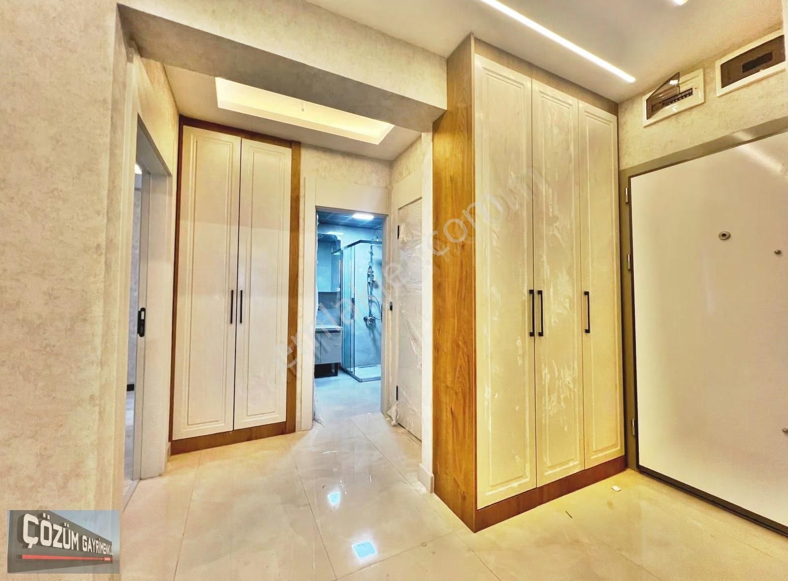 Site İçinde-sıfır-teras Balkonlu-orta Kat-çift Banyo Güney Cephe - Görsel 27