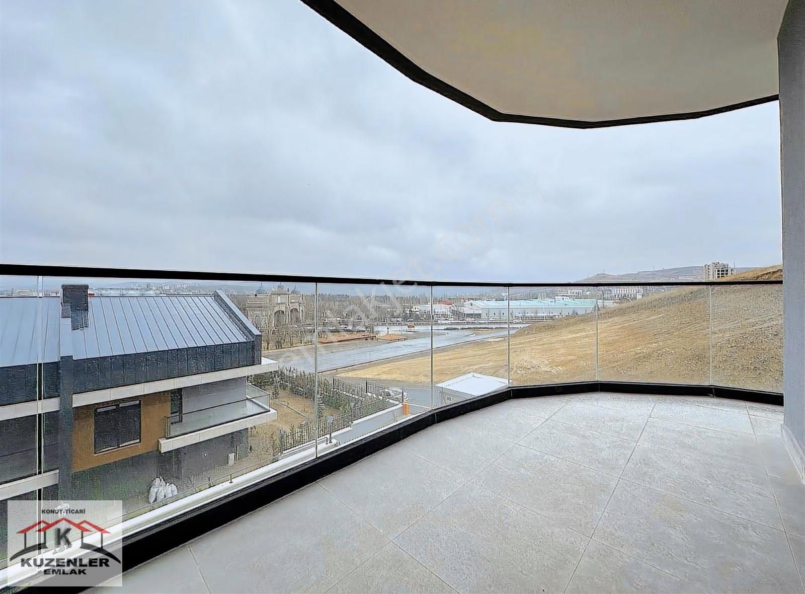 Yetkili Satıcı_pineta Konutları_k.garajl 211m2 Üst Seviye 4+1ler - Görsel 13