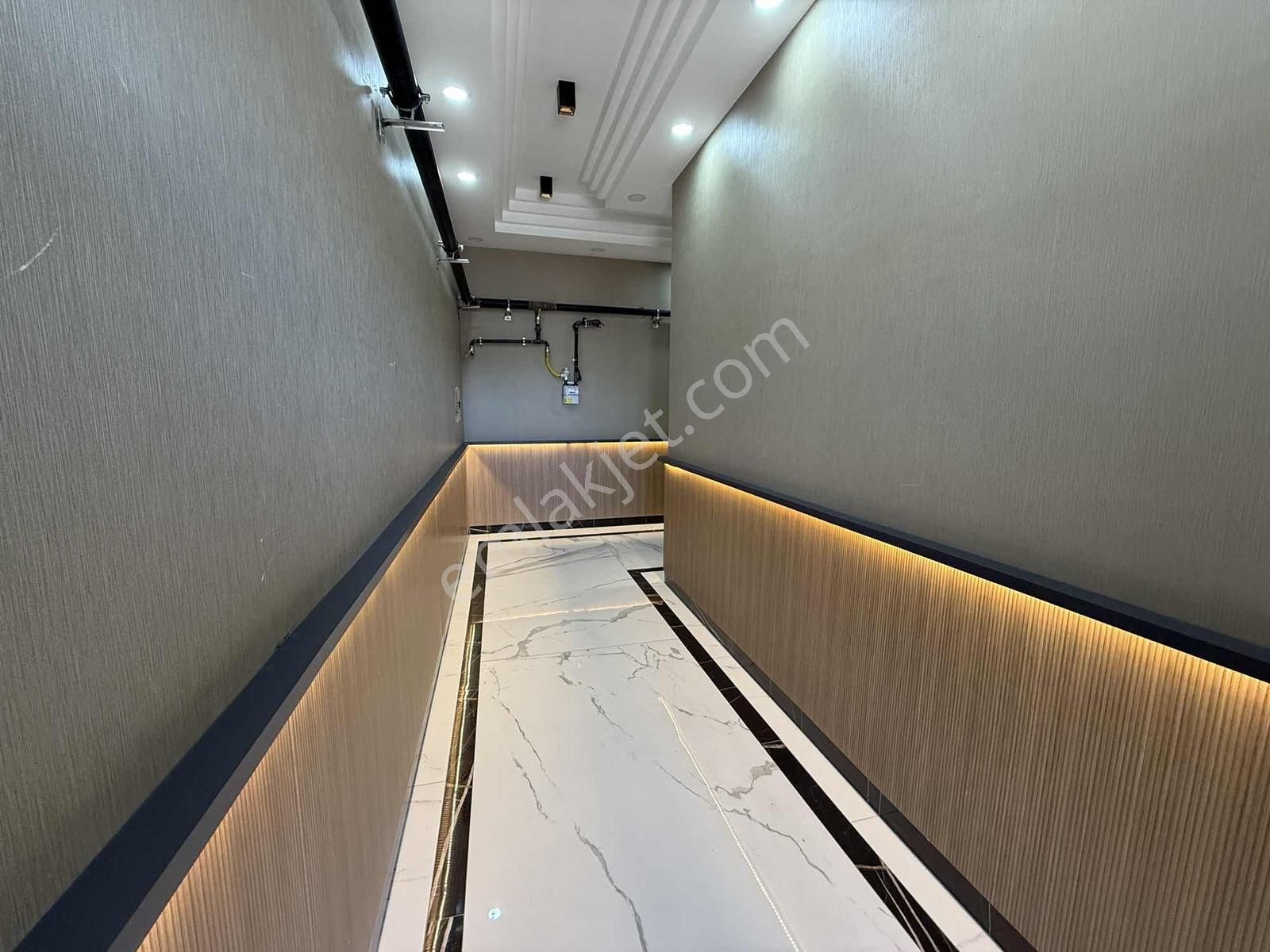 İncek Taşpınar'da 1.katta Kiralık 2+1 Daire Migros Yanı - Görsel 22