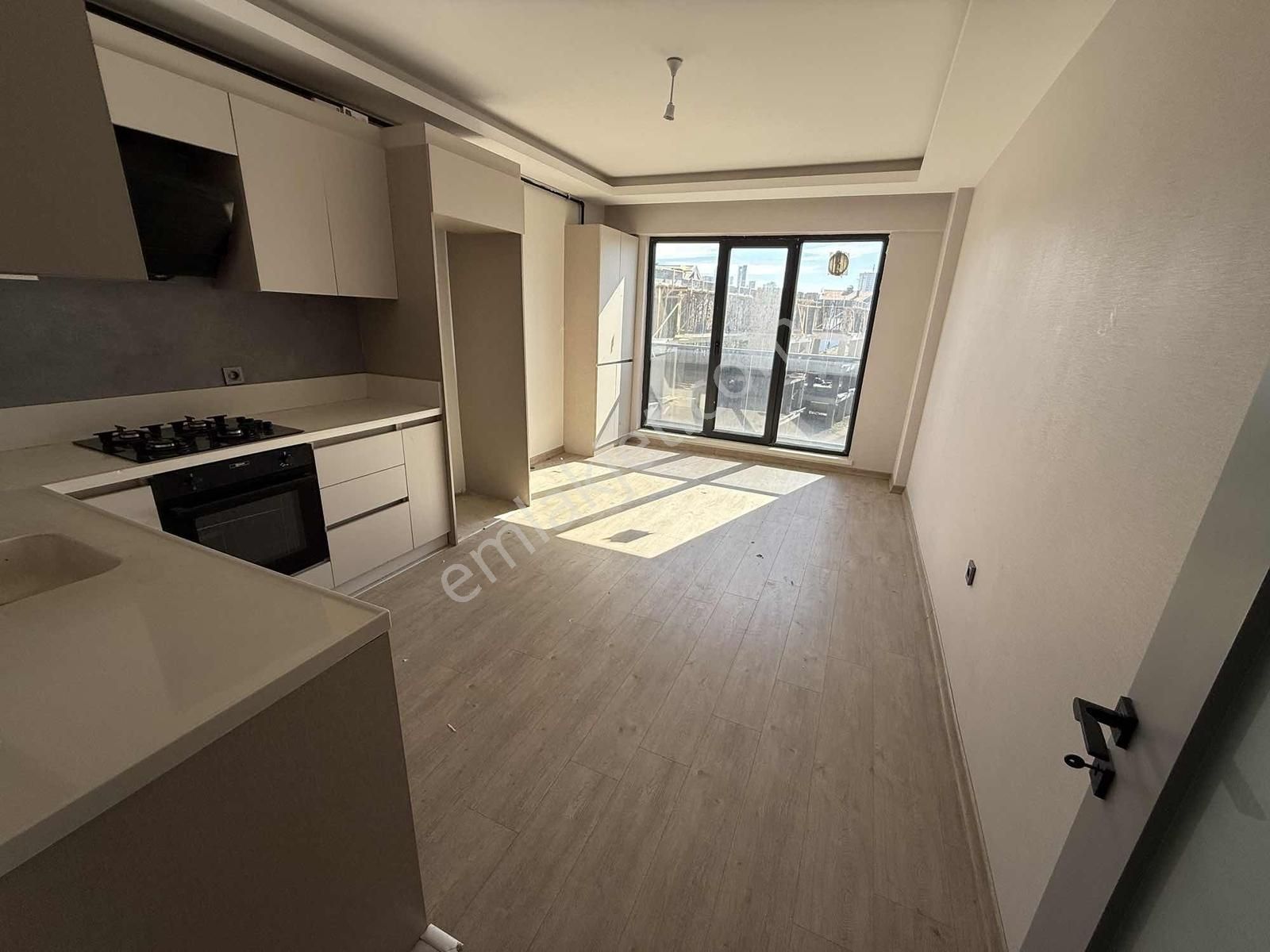 İncek Taşpınar'da 1.katta Kiralık 2+1 Daire Migros Yanı - Görsel 21