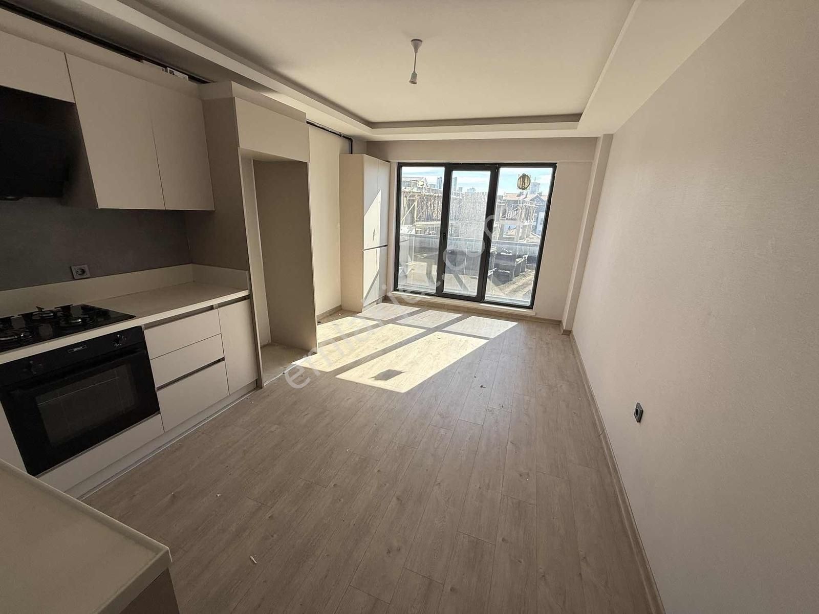 İncek Taşpınar'da 1.katta Kiralık 2+1 Daire Migros Yanı - Görsel 15