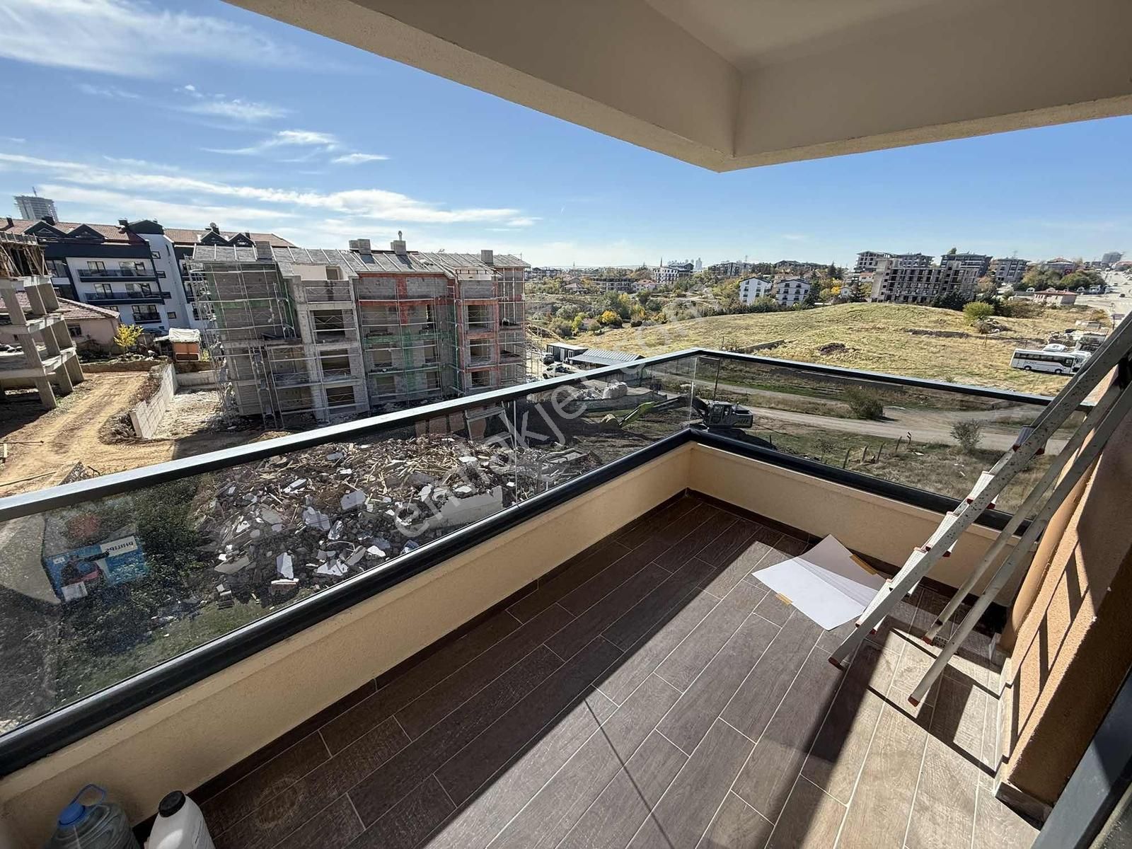 İncek Taşpınar'da 1.katta Kiralık 2+1 Daire Migros Yanı - Görsel 19