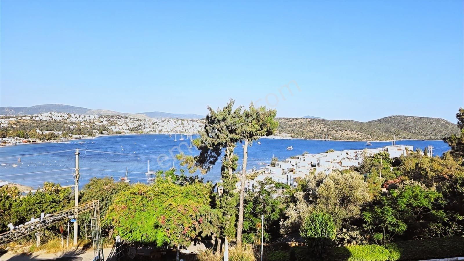 Bodrum Bitez Aktur E Mah. En Ön Sıra Deniz Manzaralı Alangülü
