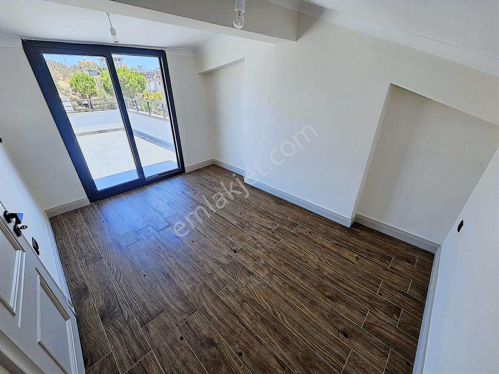 Eu Gayrimenkulden Deniz Manzaralı Geniş 5+1 Villa - Görsel 29