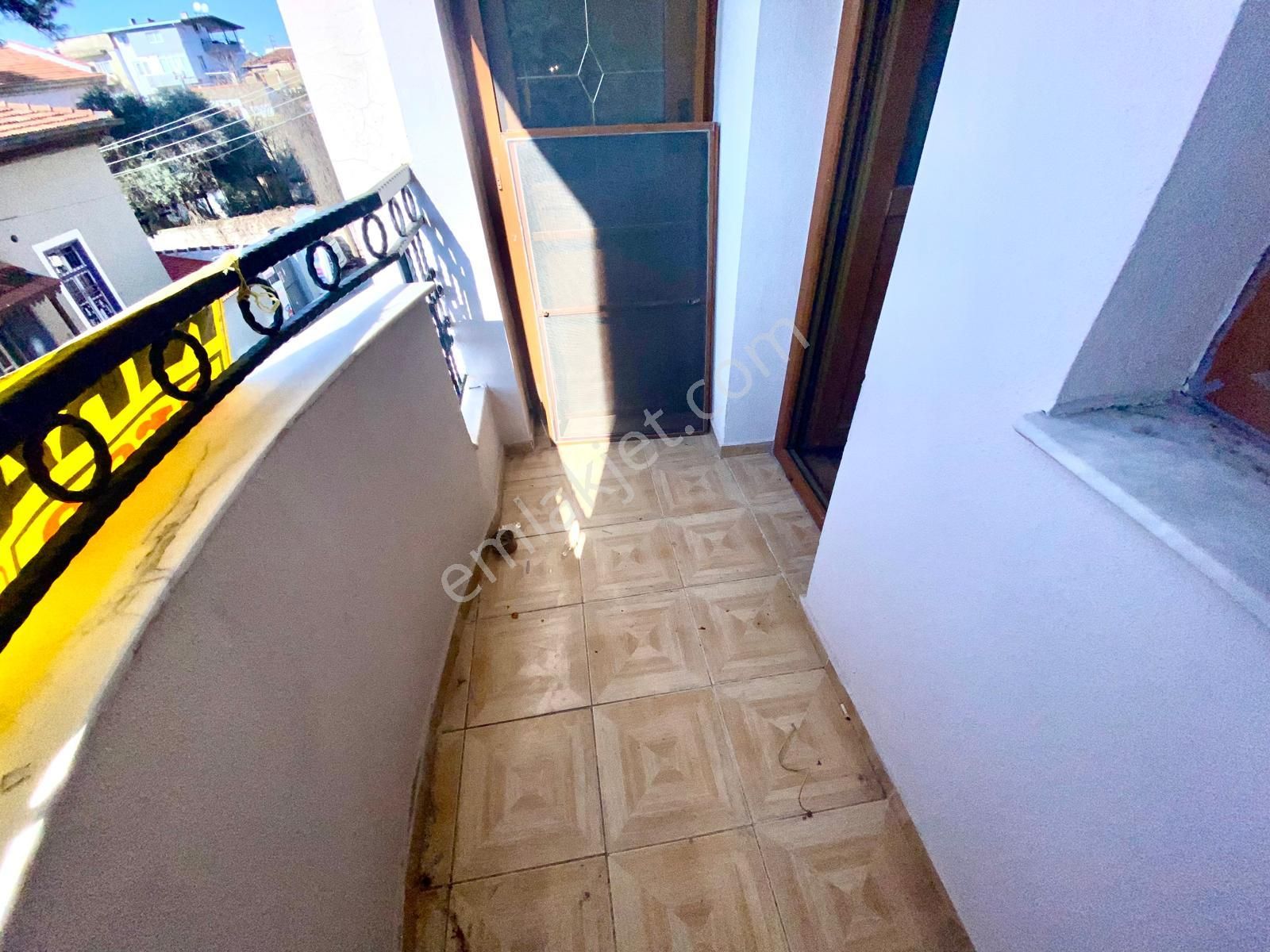 Arga'dan Buca Heykel Yakını 172m2 3+1 Asansörlü Kiralık Daire. - Görsel 18