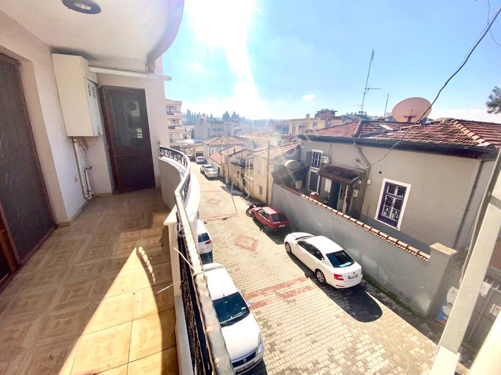 Arga'dan Buca Heykel Yakını 172m2 3+1 Asansörlü Kiralık Daire. - Görsel 35