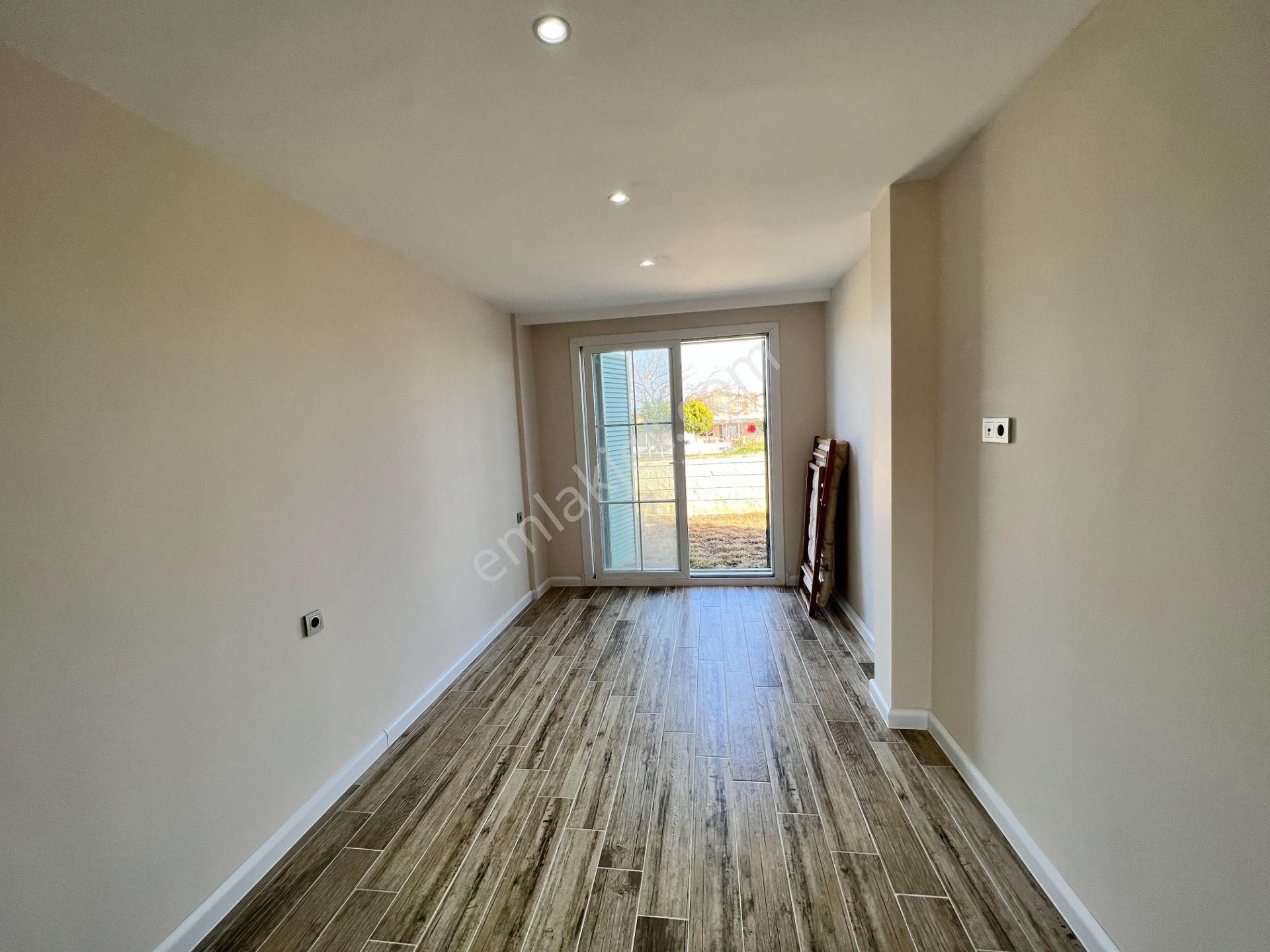 Ayvalık Sarımsaklı Da Satılık Villa.denize Sıfır. - Görsel 6