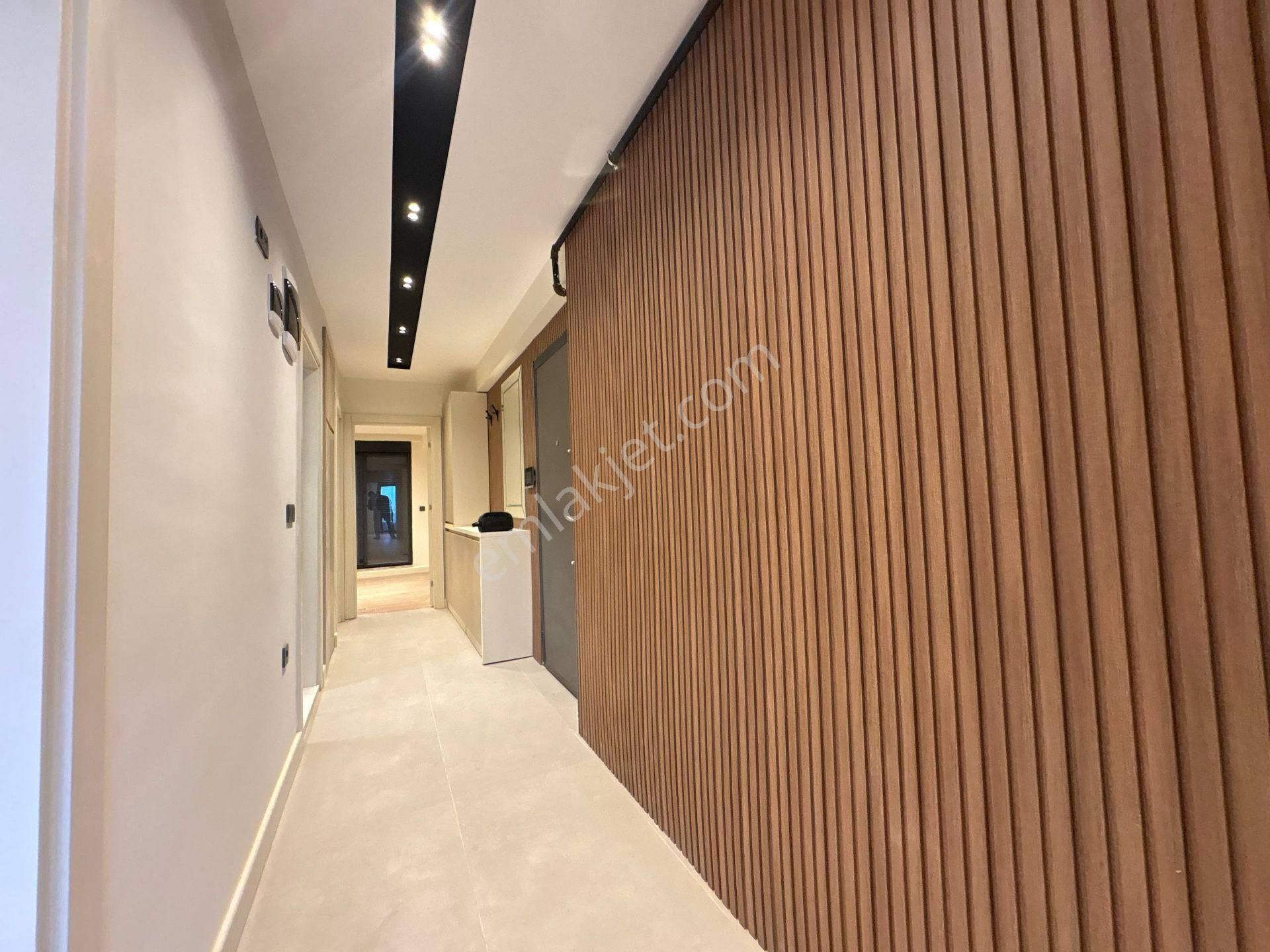 Işıklar Caddesi’nde 3+1 Geniş Daire | Tapu Masrafı Muaf | Denize & Kaleiçi’ne Yakın - Görsel 5