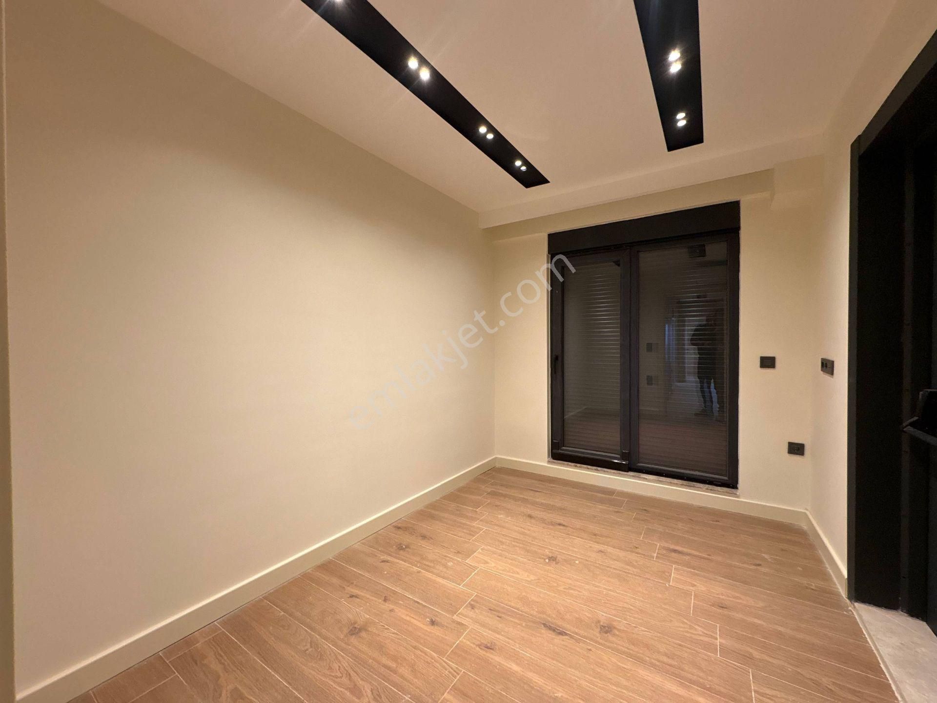 Işıklar Caddesi’nde 3+1 Geniş Daire | Tapu Masrafı Muaf | Denize & Kaleiçi’ne Yakın - Görsel 23