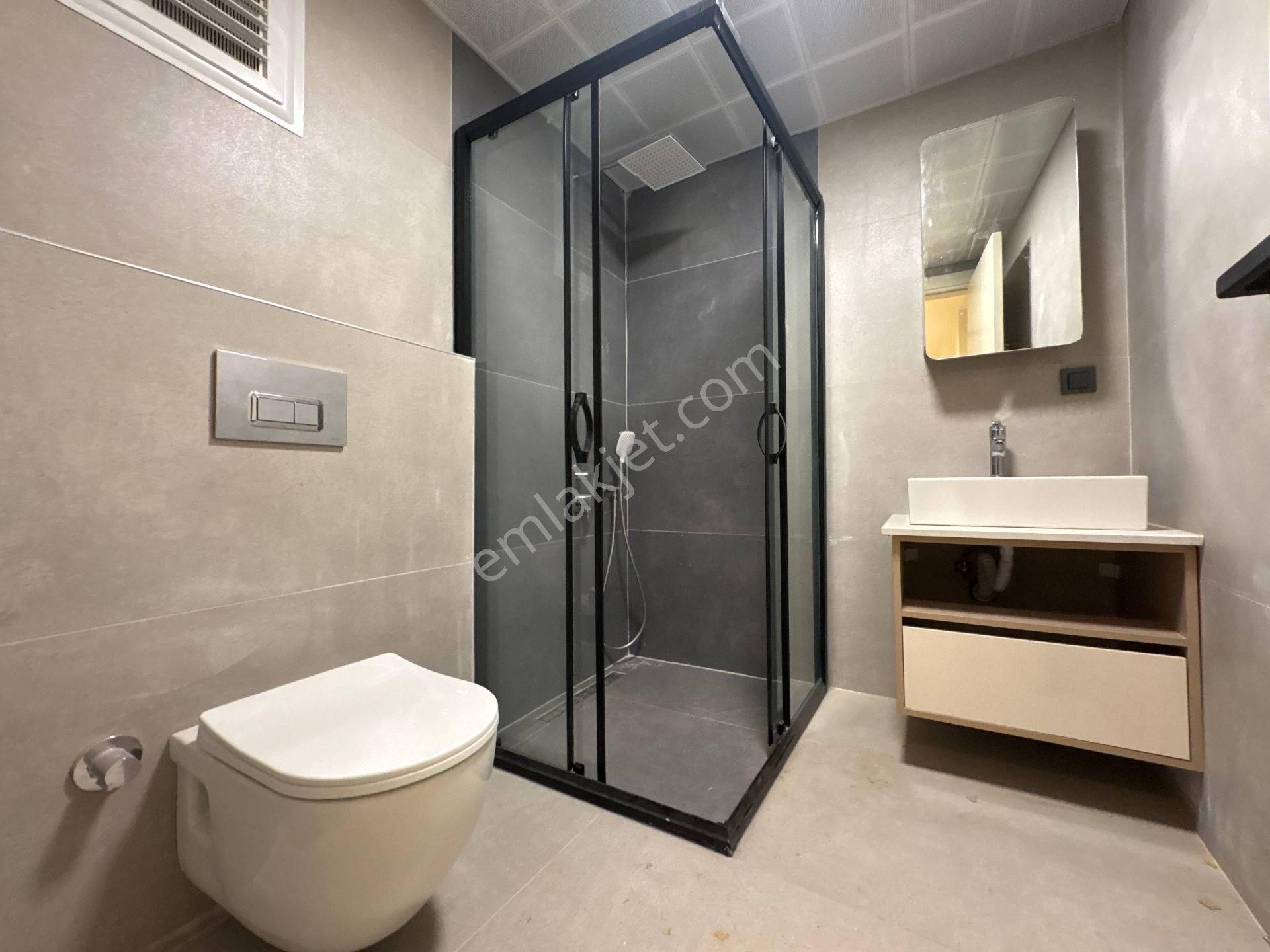 Işıklar Caddesi’nde 3+1 Geniş Daire | Tapu Masrafı Muaf | Denize & Kaleiçi’ne Yakın - Görsel 22