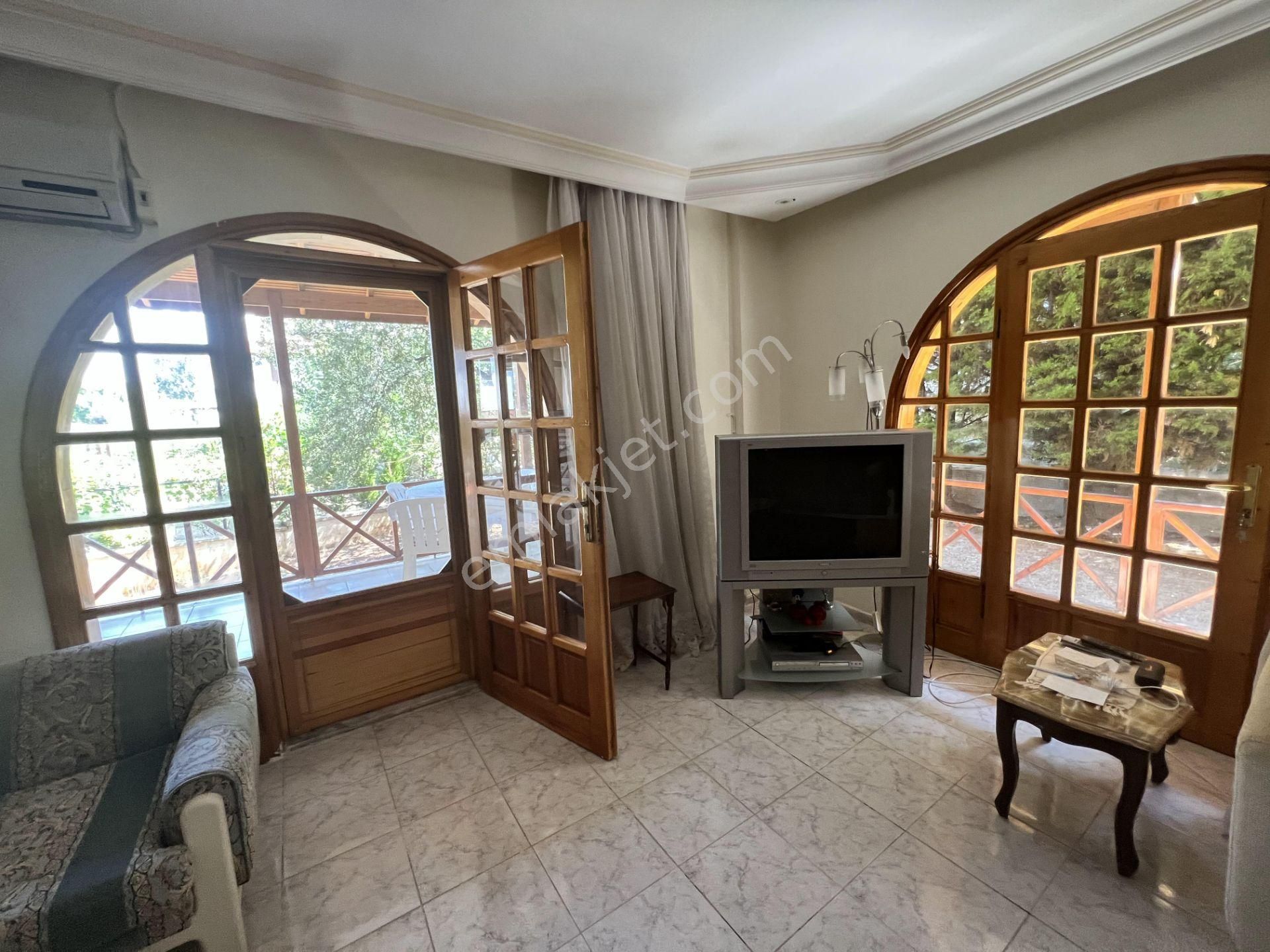 Balıkesir Ayvalık Sarımsaklı Da Satılık Villa.denize Yakın. - Görsel 10