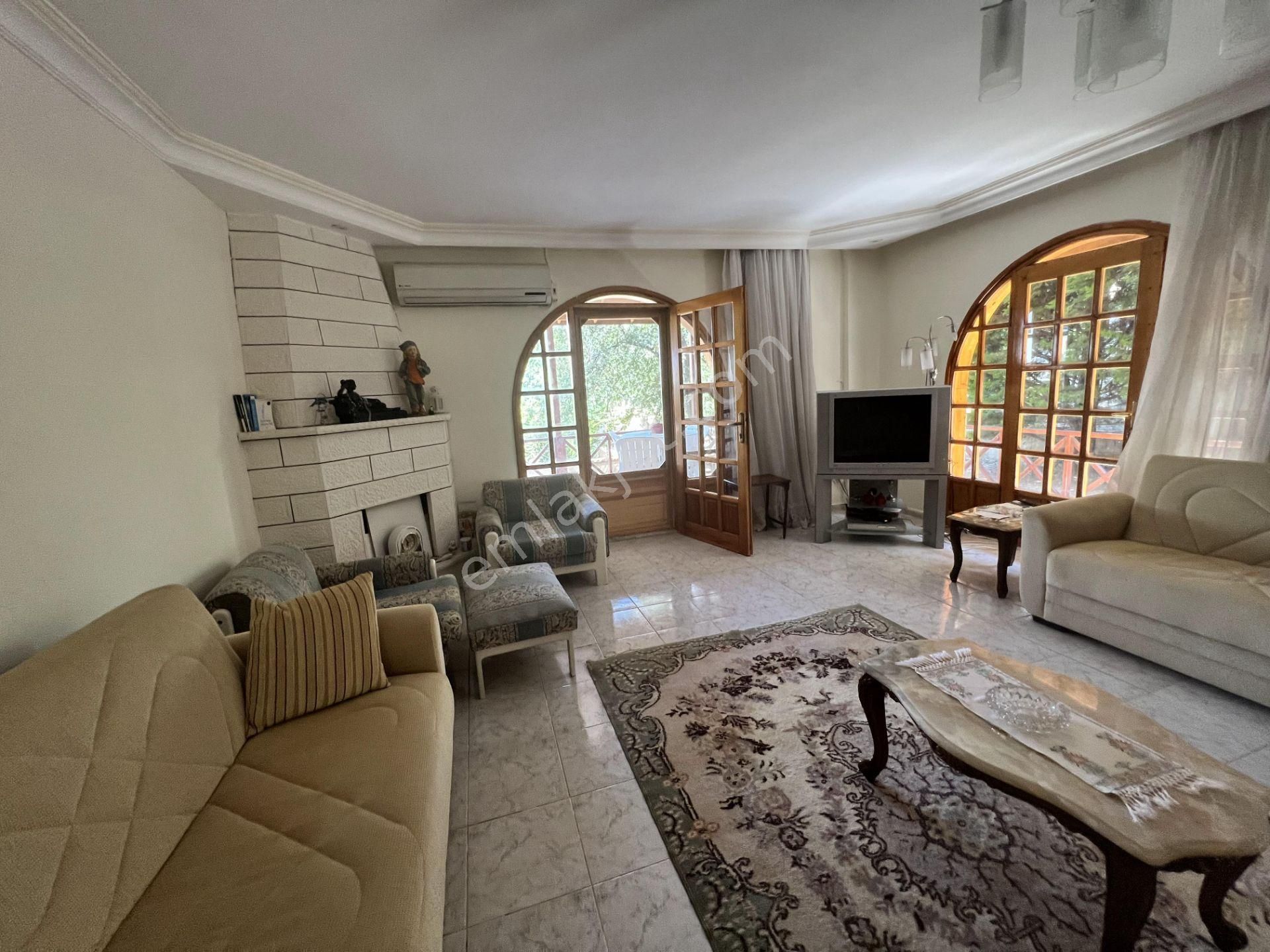 Balıkesir Ayvalık Sarımsaklı Da Satılık Villa.denize Yakın. - Görsel 19