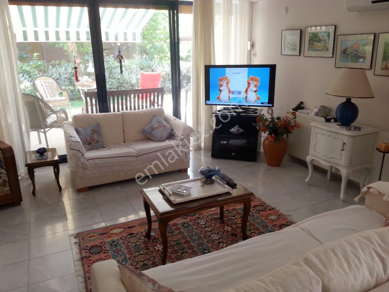 Ayvalık Sarımsaklı Da Satılık Villa.denize 80 Metre Mesafededir - Görsel 2