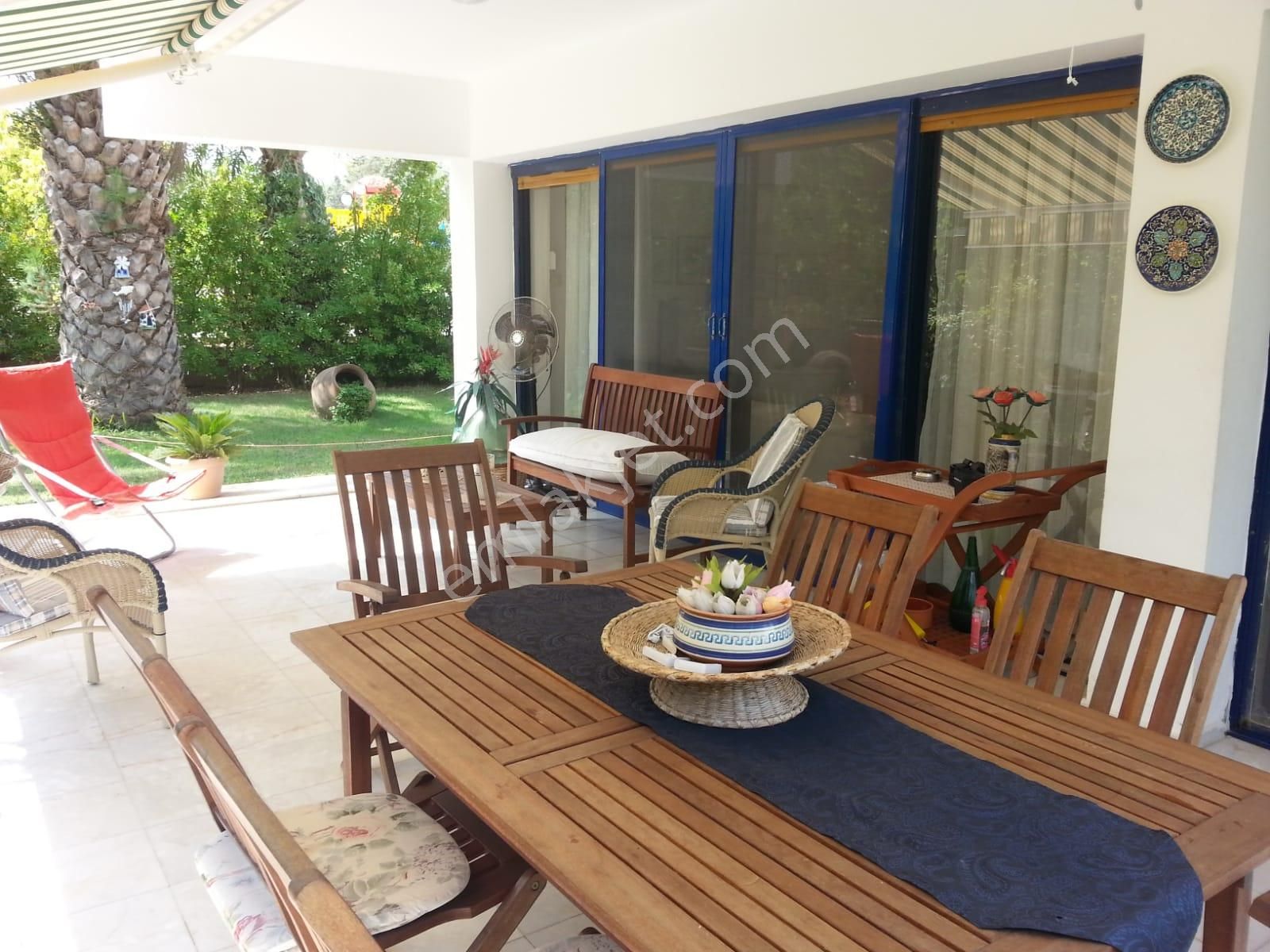 Ayvalık Sarımsaklı Da Satılık Villa.denize 80 Metre Mesafededir - Görsel 13