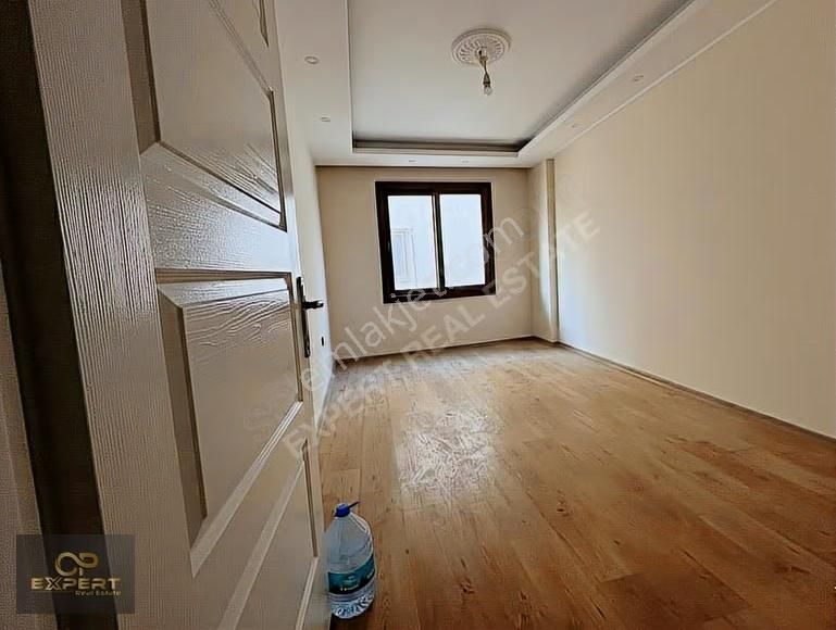 Kuşadası Çarşı Merkezde Kiralık,asansörlü 3+1 Çatı Dubleks - Görsel 4