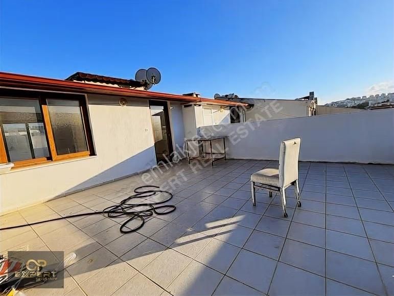 Kuşadası Çarşı Merkezde Kiralık,asansörlü 3+1 Çatı Dubleks - Görsel 11