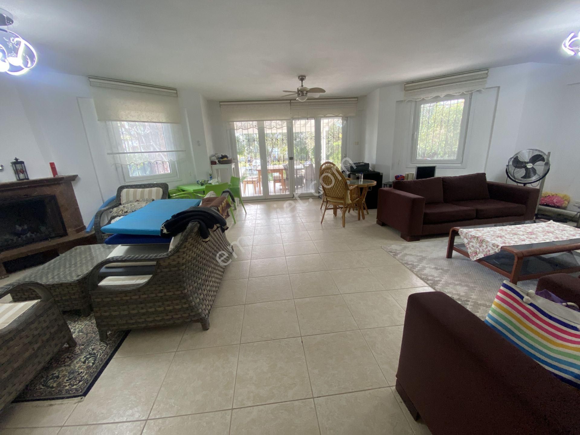 Balıkesir Ayvalık Sarımsaklı Da Satılık Villa Yuzme Havuzlu - Görsel 4