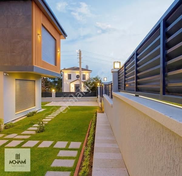 Müstakil Bahçeli Ve Havuzlu 430m2 Köşe Sıfır 3+1 177m2 - Görsel 6