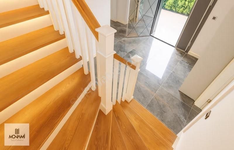 Urlada Sıfır 406m2 Arsada Müstakil Havuzlu 3+1 Kiralık Villa - Görsel 5