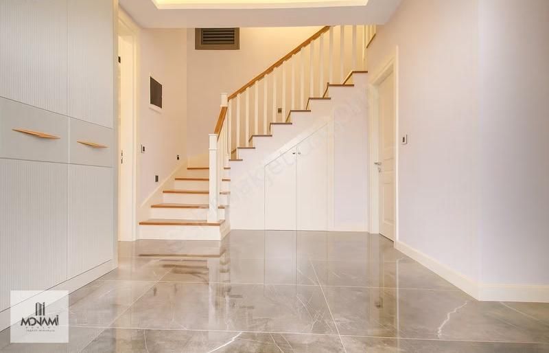 Urlada Sıfır 406m2 Arsada Müstakil Havuzlu 3+1 Kiralık Villa - Görsel 6