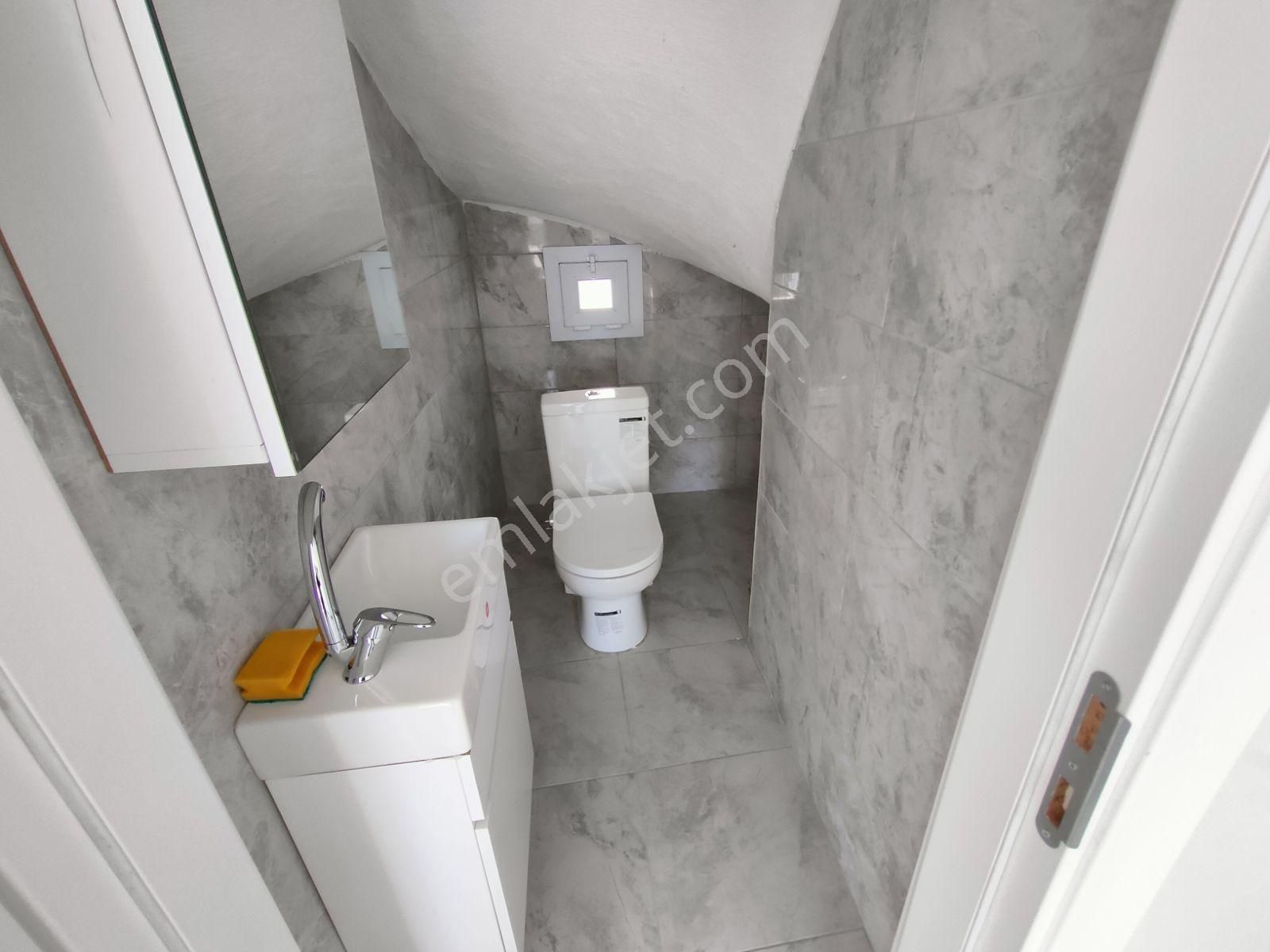 Kartallar'dan Merkezde Parka Cephe.altyapılı 4+1 Müstakil Villa. - Görsel 12