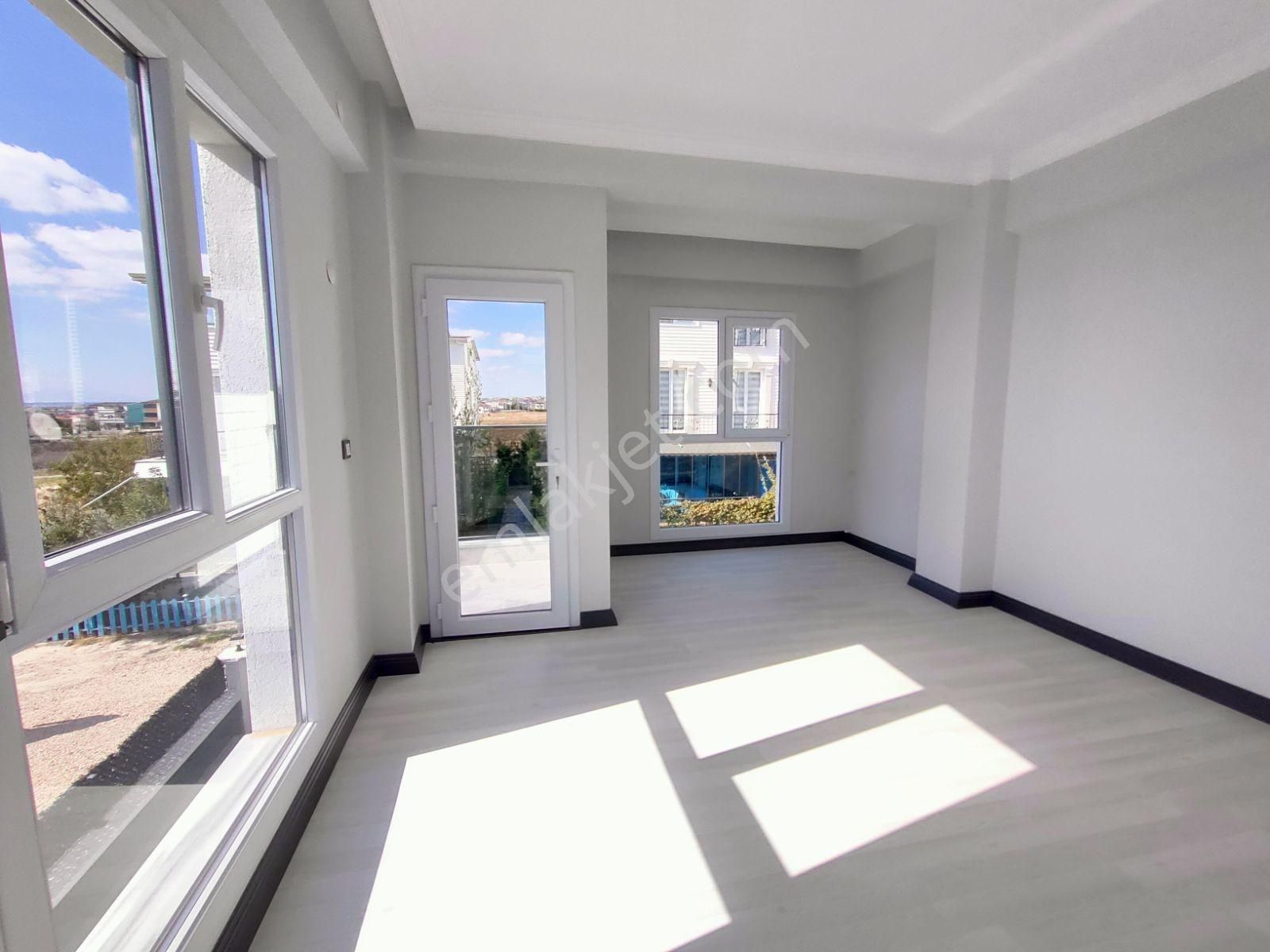 Kartallar'dan Merkezde Parka Cephe.altyapılı 4+1 Müstakil Villa. - Görsel 4