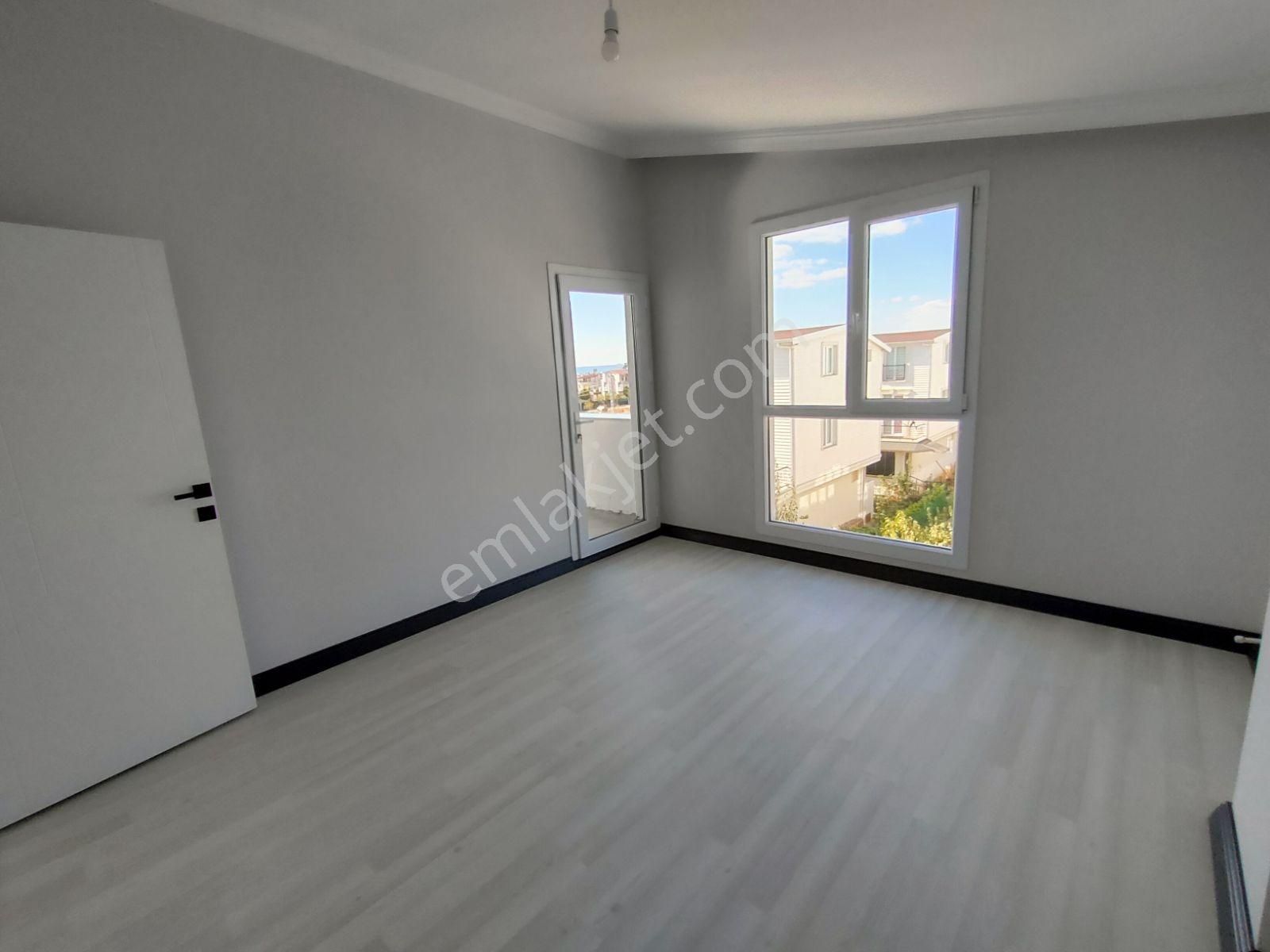 Kartallar'dan Merkezde Parka Cephe.altyapılı 4+1 Müstakil Villa. - Görsel 24