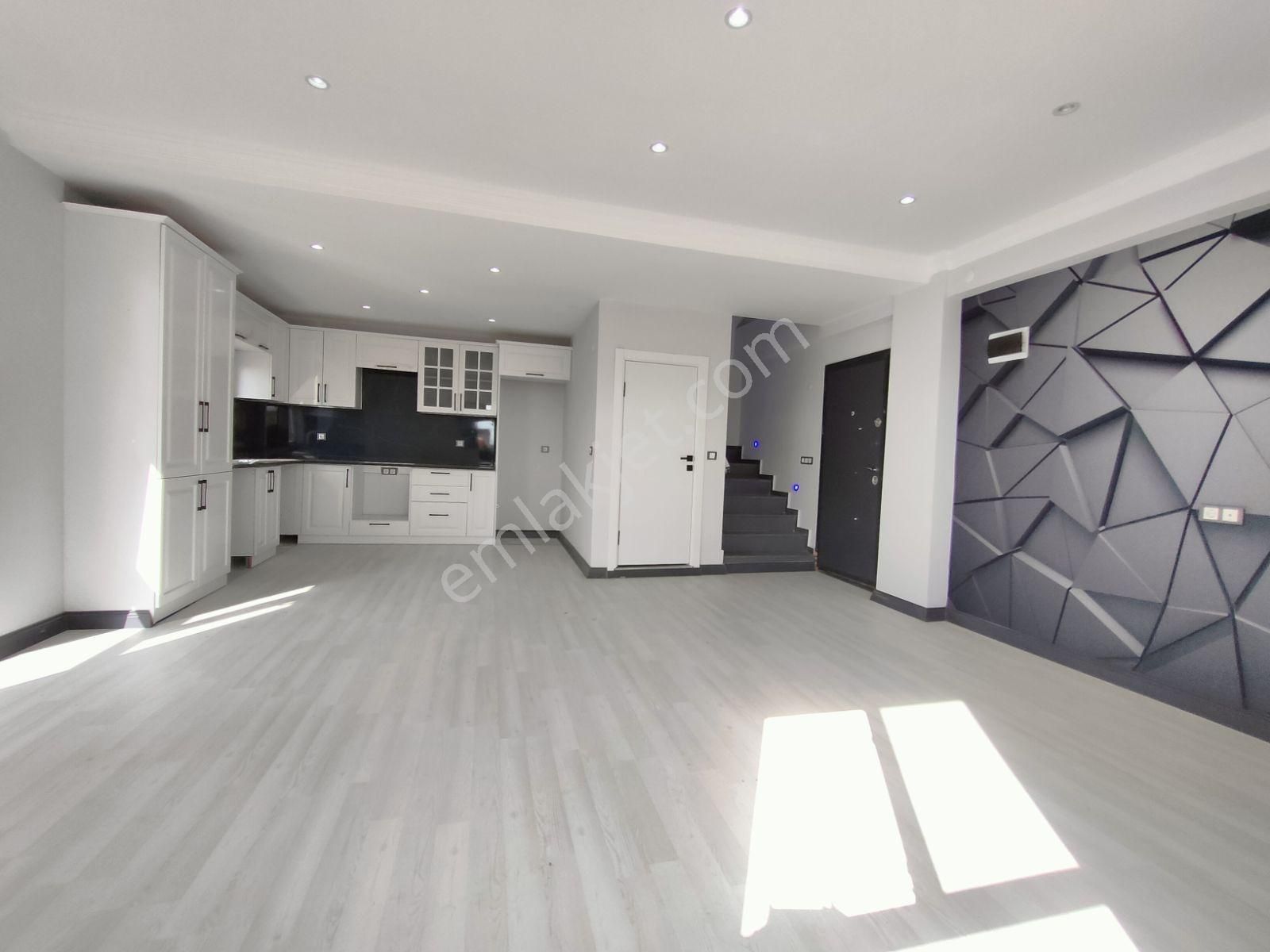 Kartallar'dan Merkezde Parka Cephe.altyapılı 4+1 Müstakil Villa. - Görsel 31