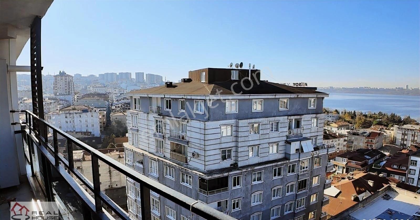 Kanarya Moon Tower Sitesinde Satılık 4+1 Göl Manzaralı Dubleks - Görsel 10