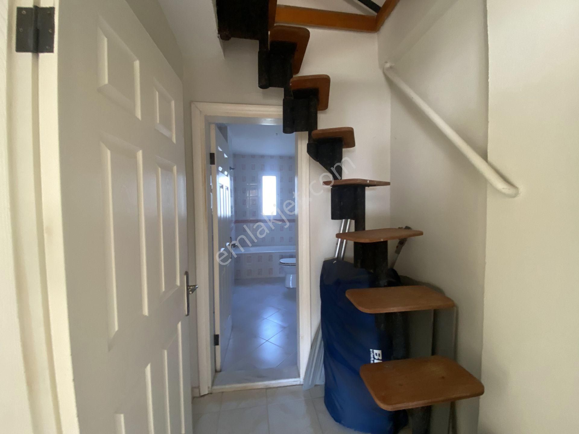 Balıkesir Ayvalık Sarımsaklı Da Satılık Villa.denize Sıfır. - Görsel 12