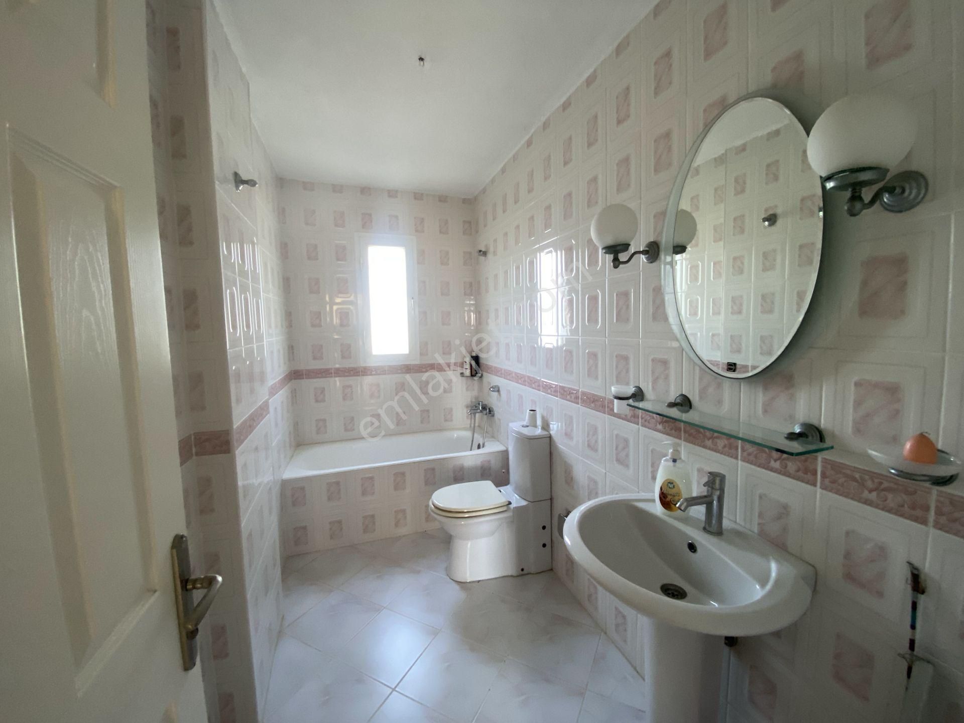 Balıkesir Ayvalık Sarımsaklı Da Satılık Villa.denize Sıfır. - Görsel 11