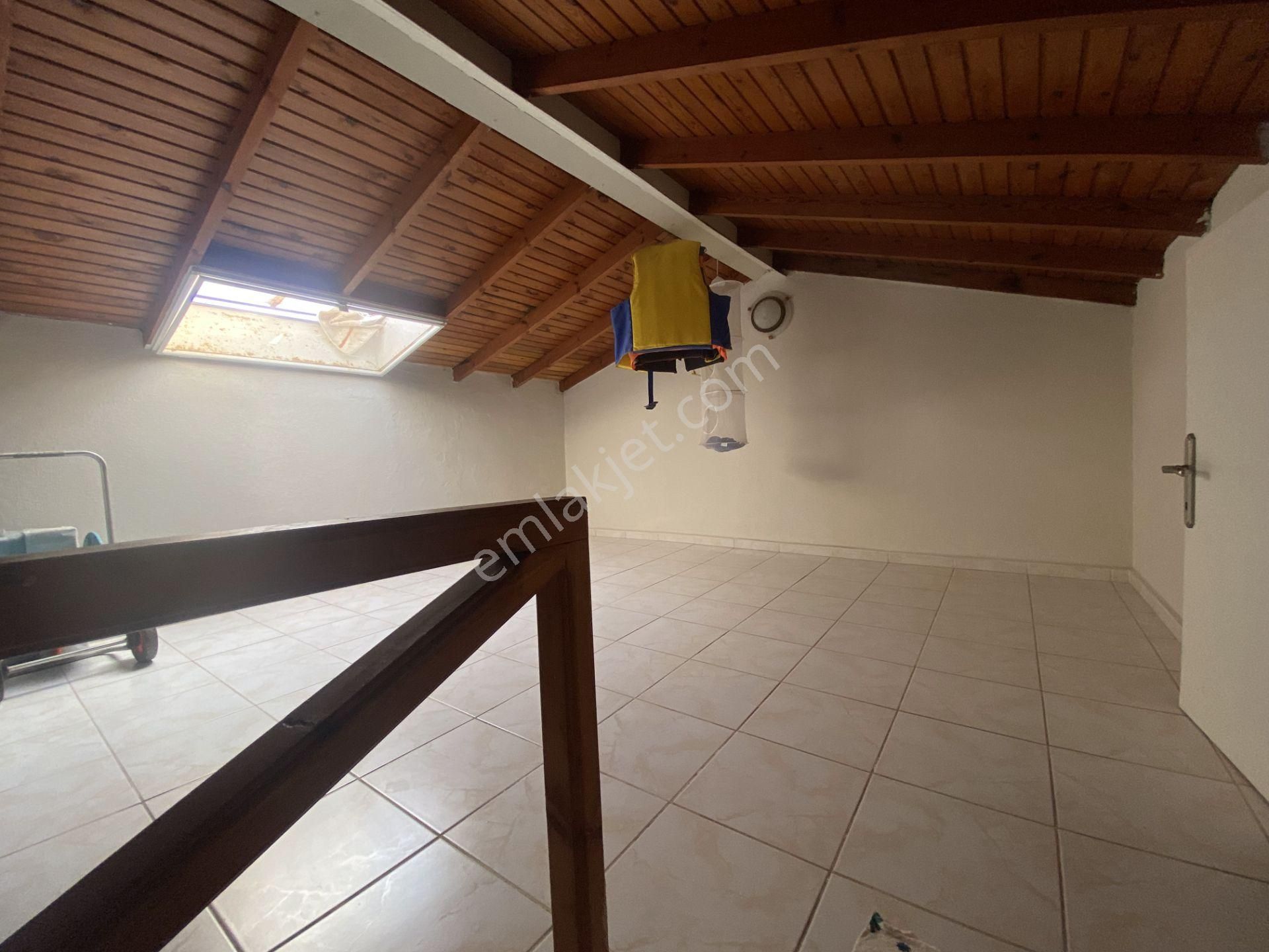 Balıkesir Ayvalık Sarımsaklı Da Satılık Villa.denize Sıfır. - Görsel 13