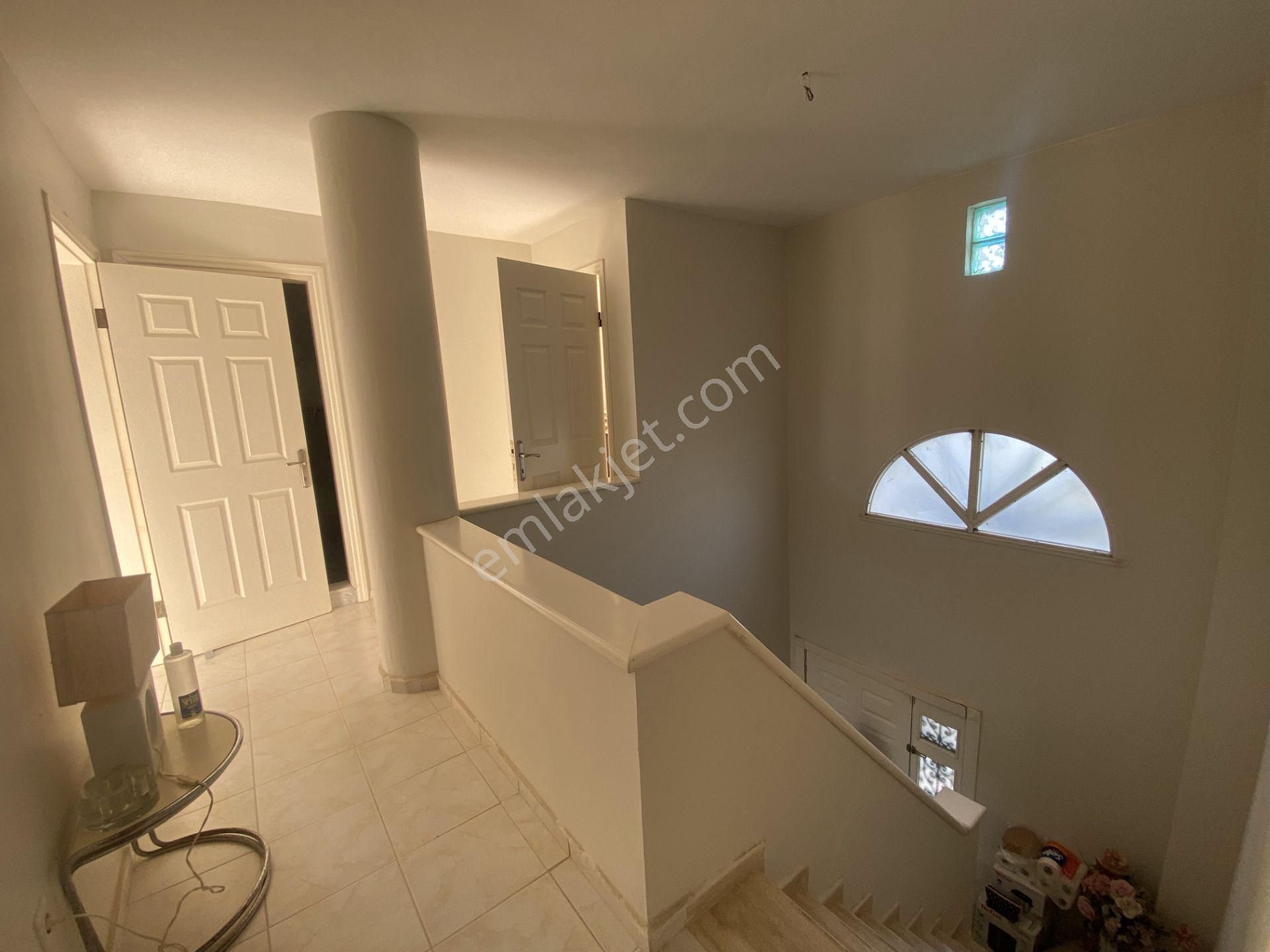 Balıkesir Ayvalık Sarımsaklı Da Satılık Villa.denize Sıfır. - Görsel 5