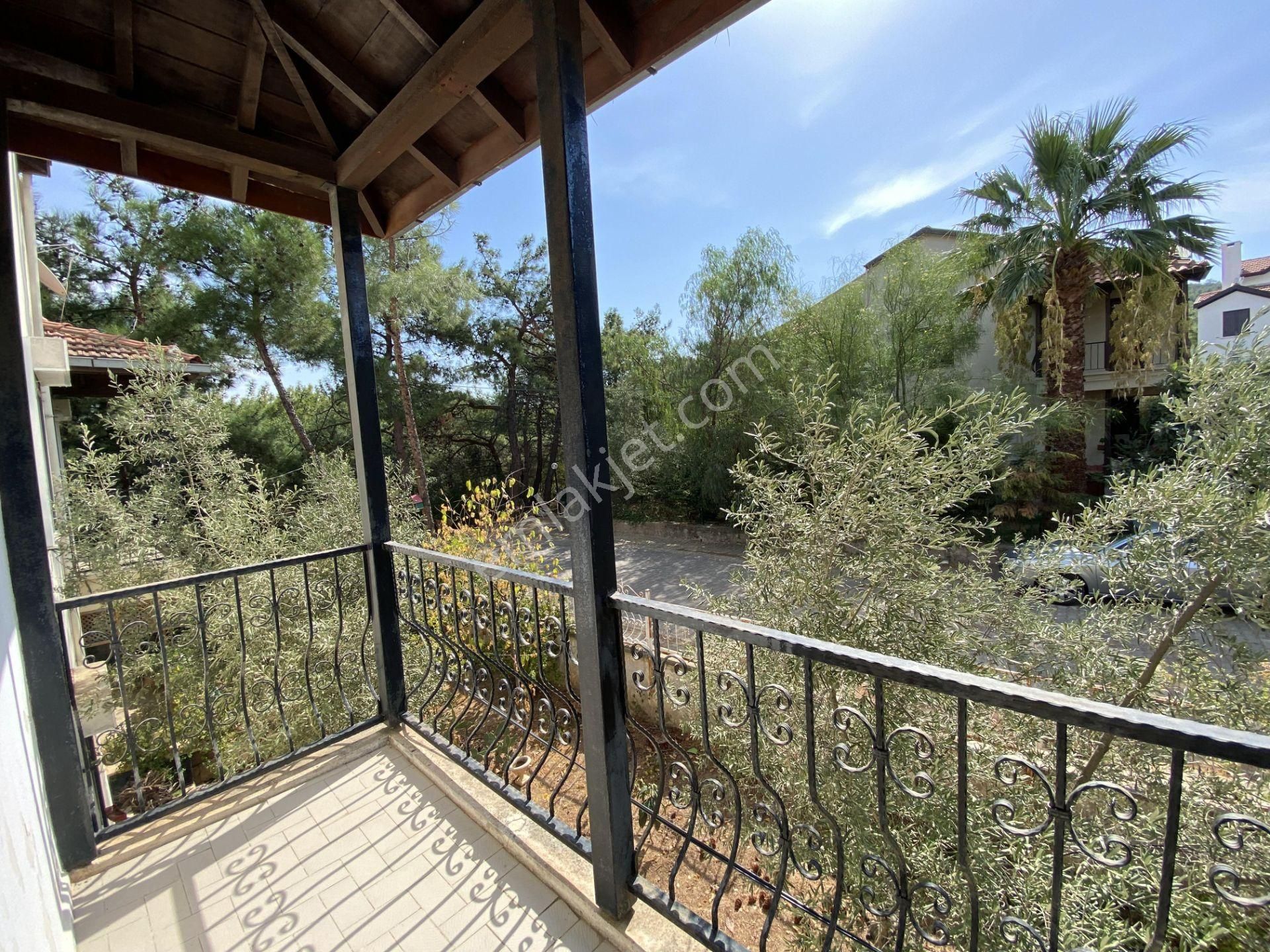 Ayvalık Sarımsaklı Da Satılık Villa.denize Yakın. - Görsel 6