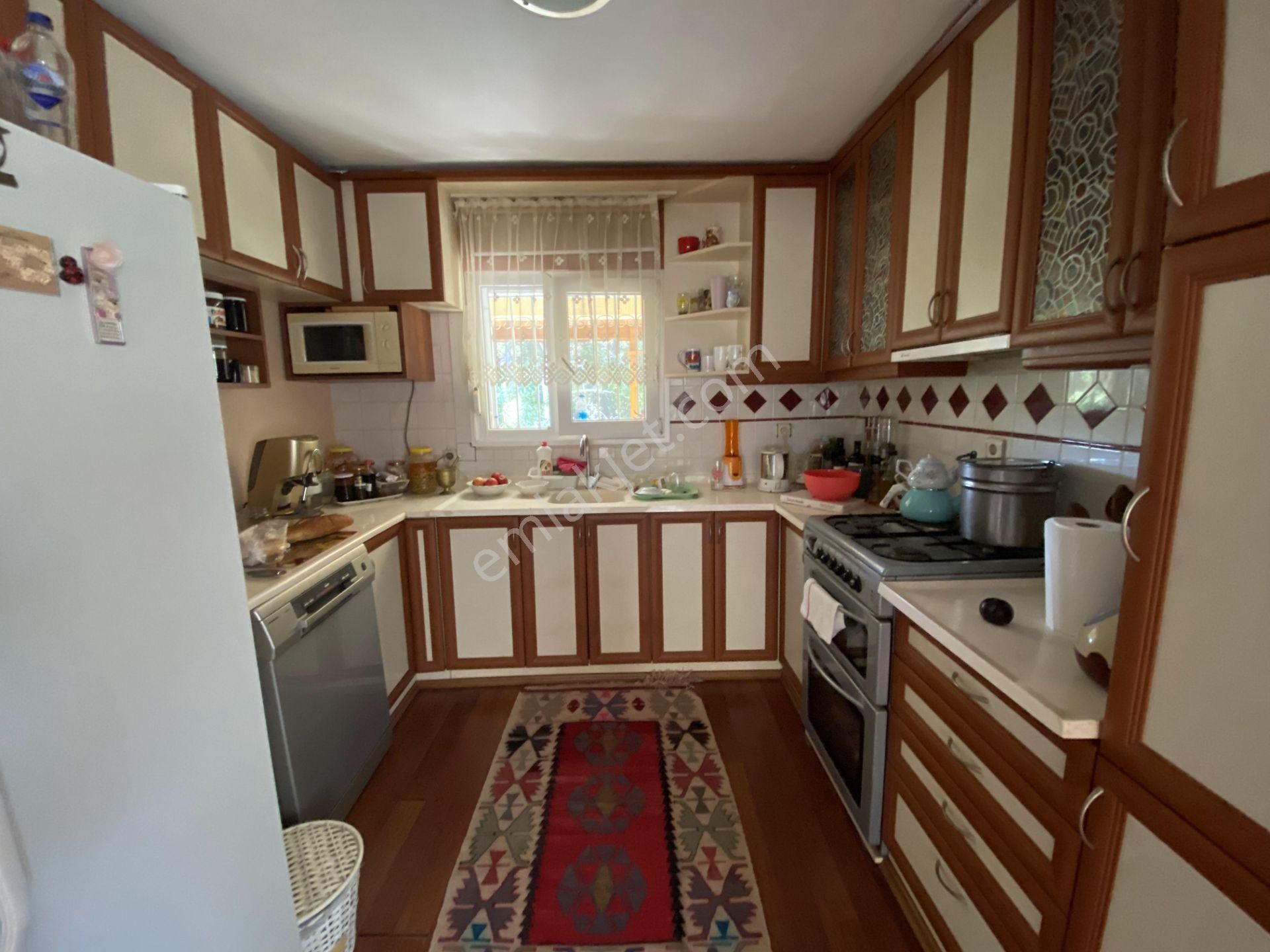 Ayvalık Sarımsaklı Da Satılık Villa.denize Yakın. - Görsel 12