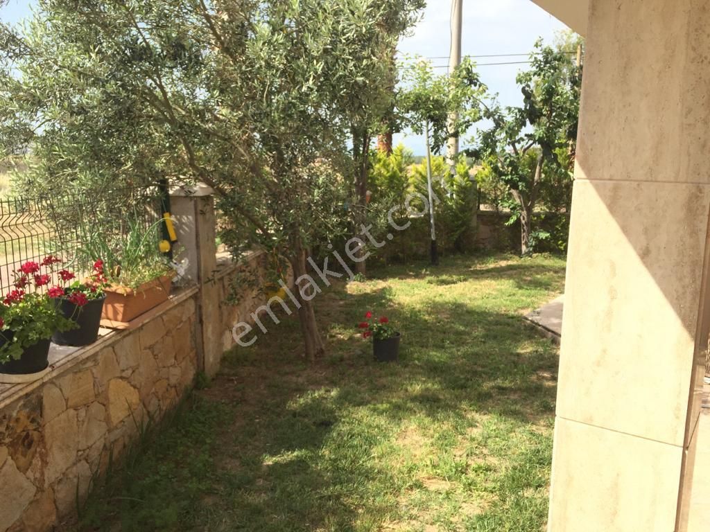 Ayvalık Sarımsaklı Da Satılık Villa.denize 100 Metre Mesafede - Görsel 3