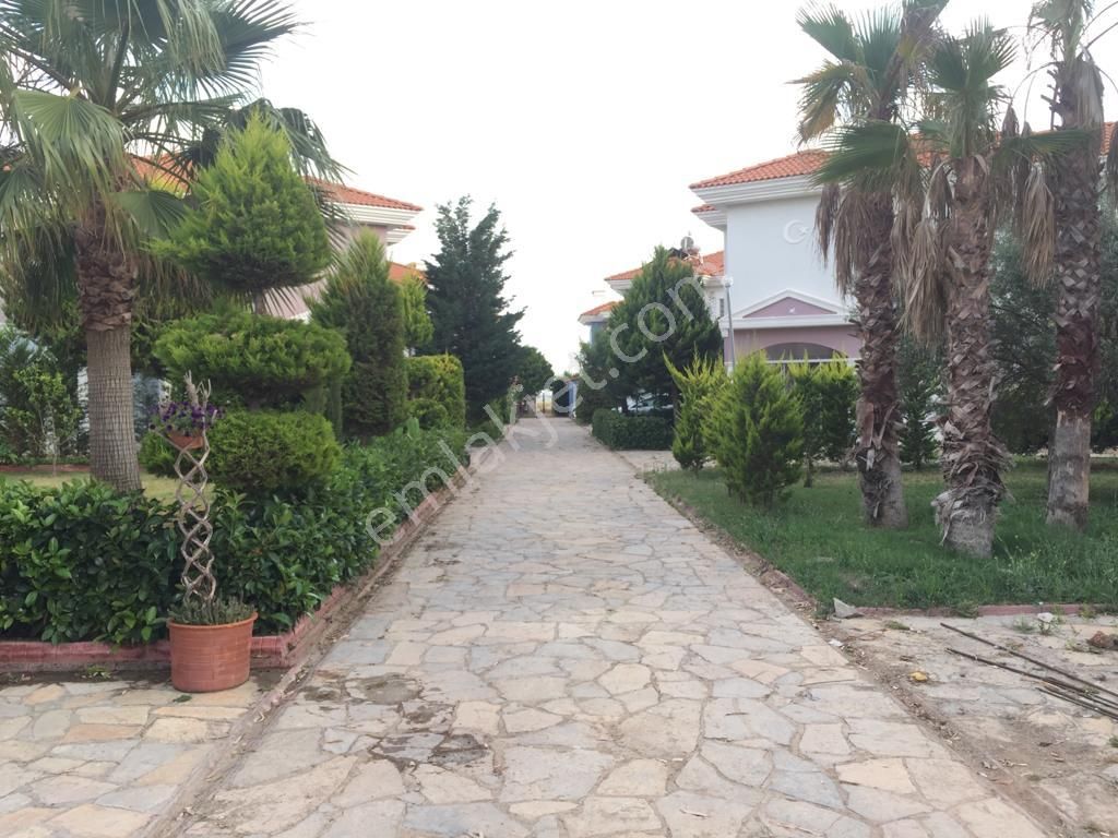 Ayvalık Sarımsaklı Da Satılık Villa.denize 100 Metre Mesafede - Görsel 2