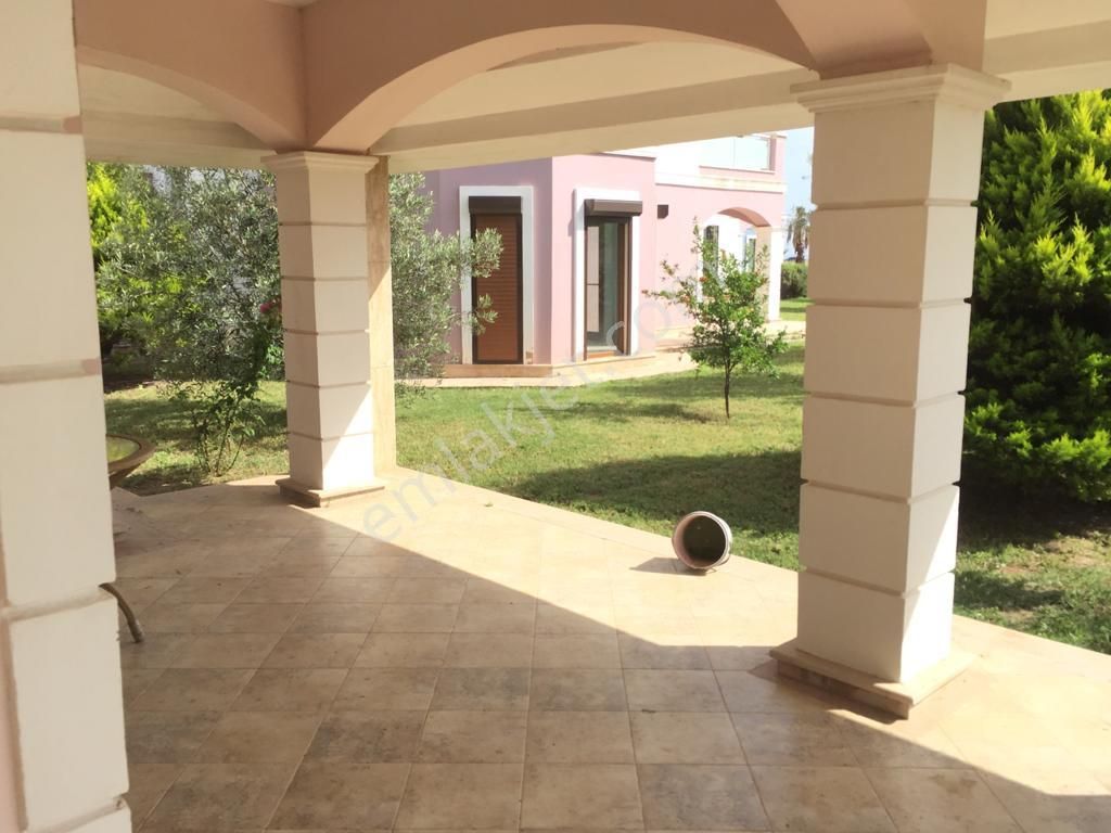 Ayvalık Sarımsaklı Da Satılık Villa.denize 100 Metre Mesafede - Görsel 4